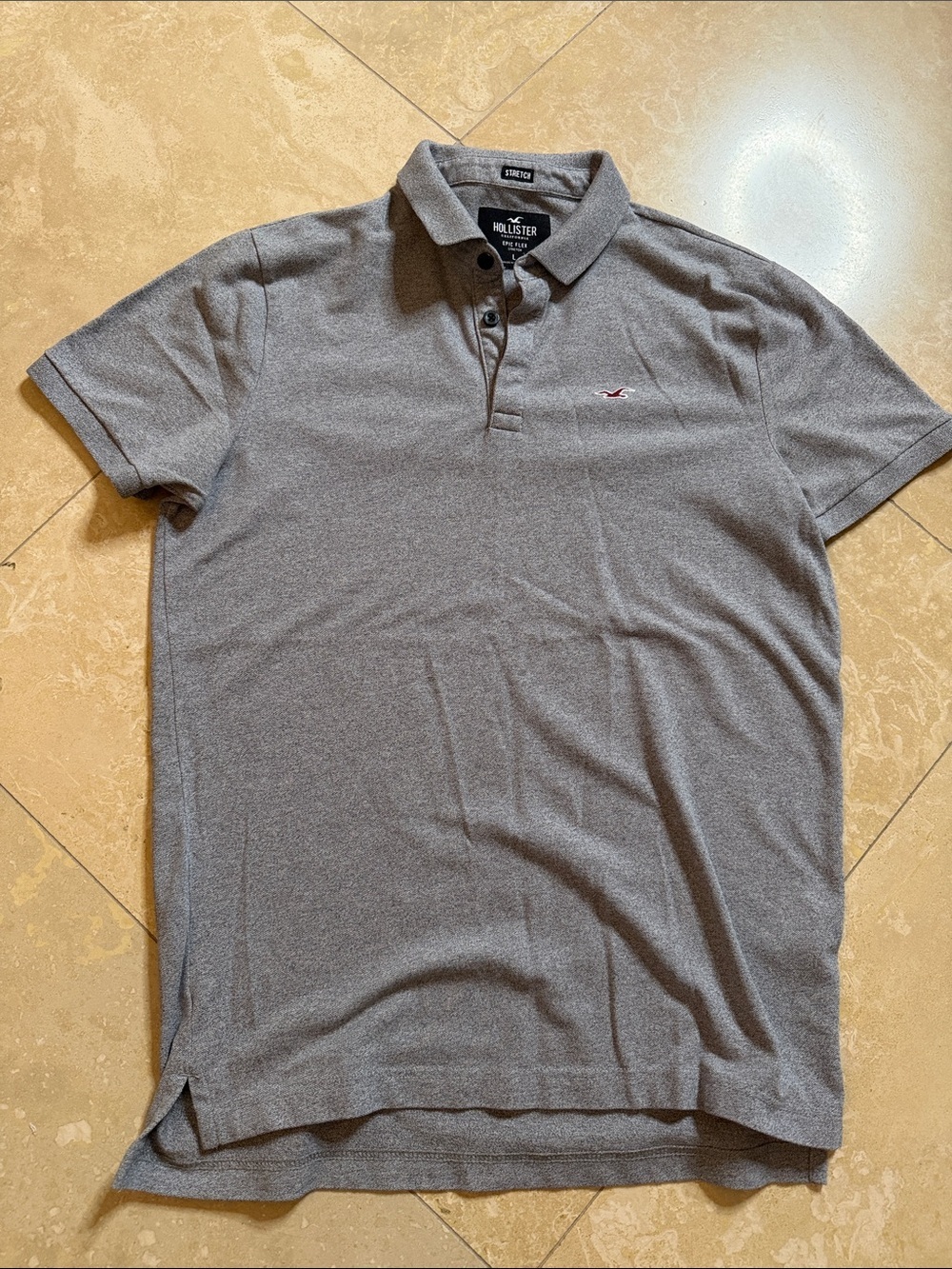 💙Hollister Men's Heather Gray Polo with Subtle Logo💙